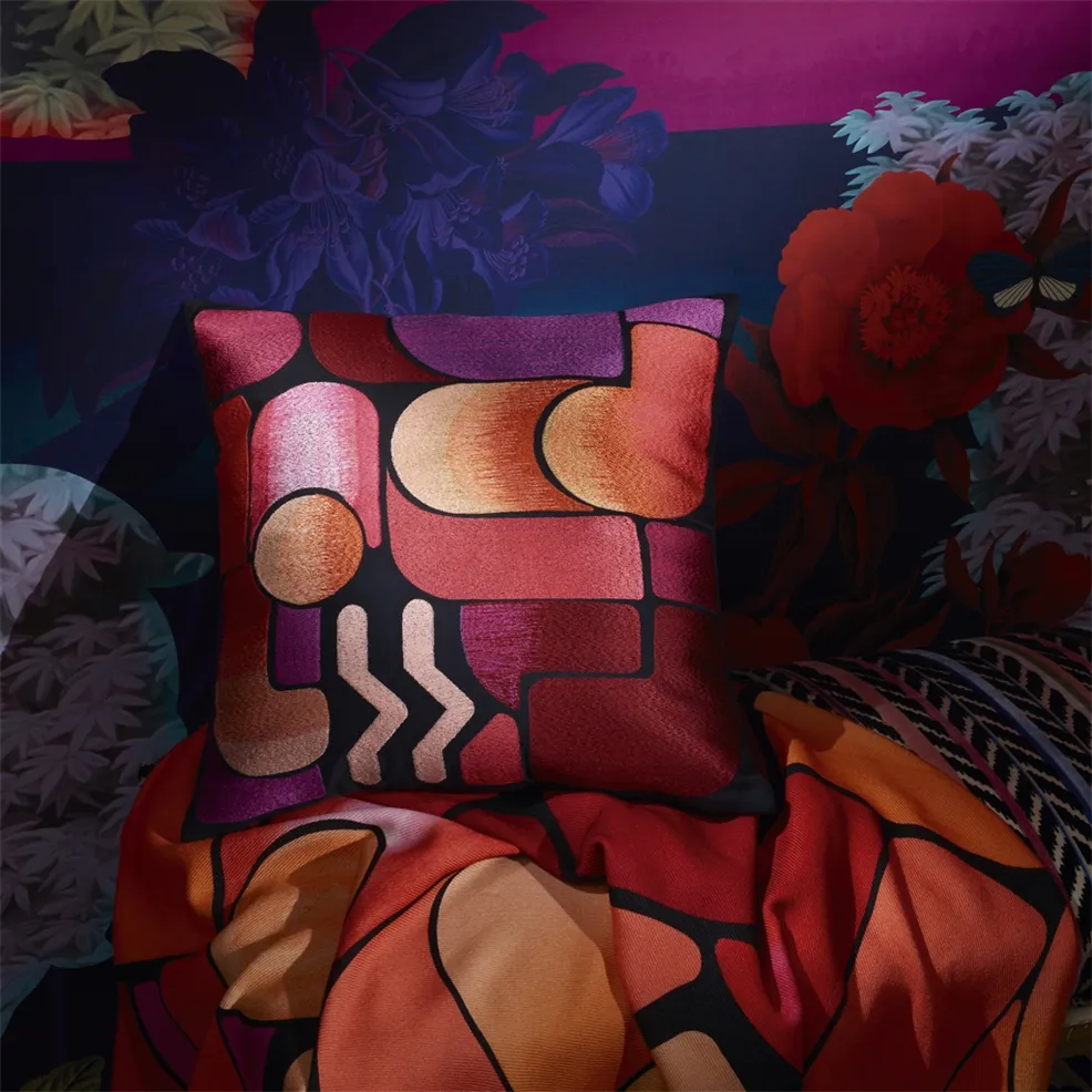 LACROIX GRAPHE MAGENTA CUSHION