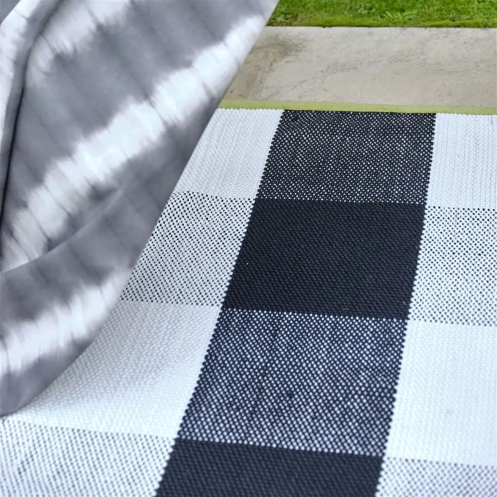 SALIYA NOIR OUTDOOR RUG